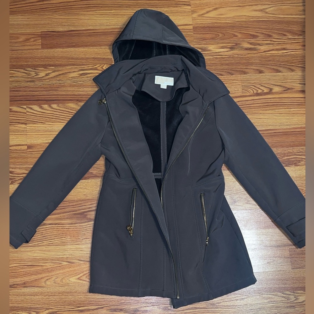 Michael Kors Missy hooded Rain Coat Size Medium